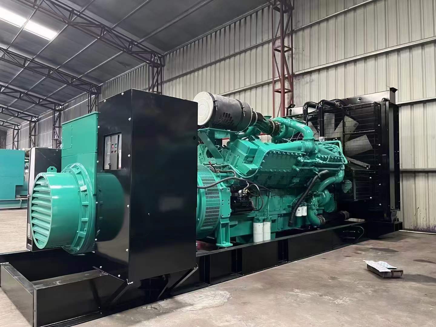合江如何降低 800kW 柴油发电机输出电流的波动?
