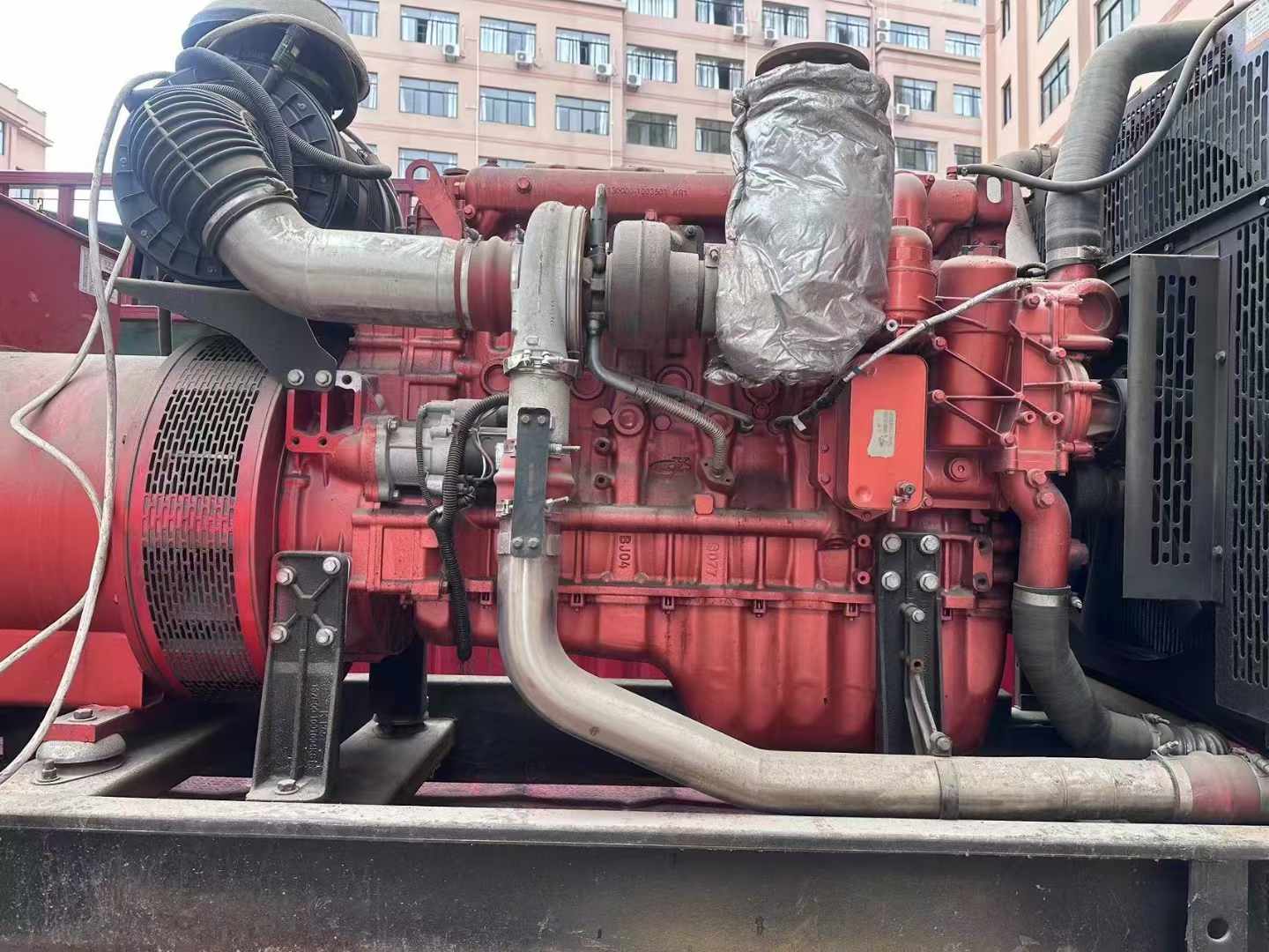 合江如何选择适合 600kW 柴油发电机组的过载保护器？